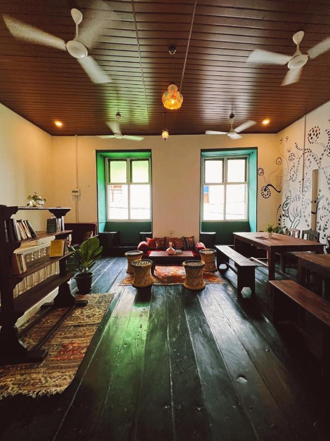 Bunk House Fort Kochi Exterior photo