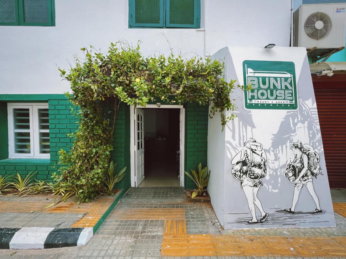 Bunk House Fort Kochi Exterior photo